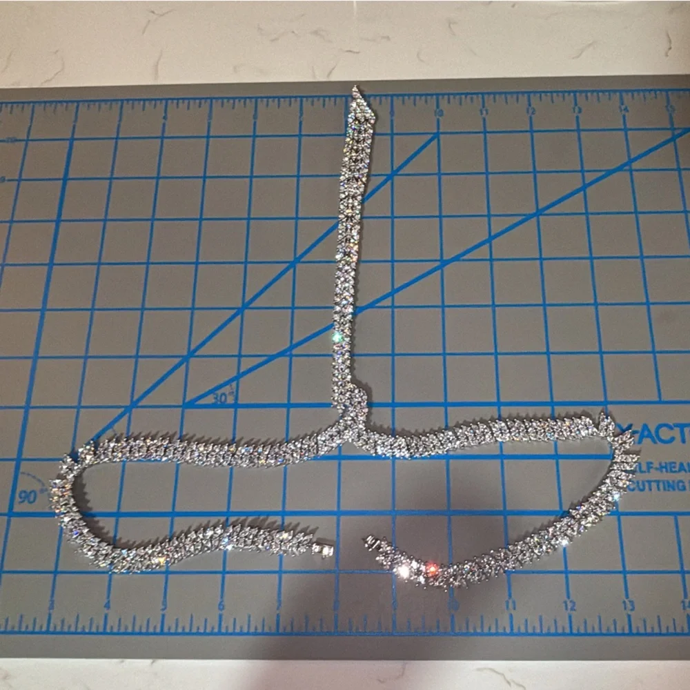 Exquisite Silver Necklace - Picture 14 of 17